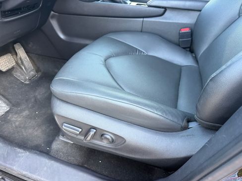 Used 2025 Toyota Grand Highlander AWD image 15