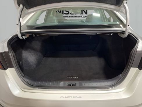 Certified 2025 Nissan Altima 2.5 SR FWD image 25