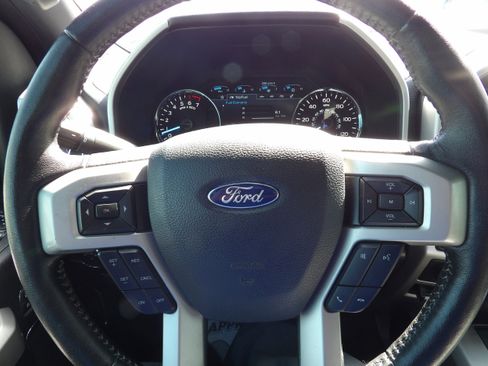 Used 2019 Ford F150 Lariat w/ Equipment Group 502A Luxury image 11