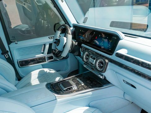 Used 2025 Mercedes-Benz G 63 AMG 4MATIC image 65