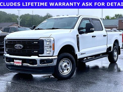 Used 2023 Ford F250 XL AWD/4WD image 3