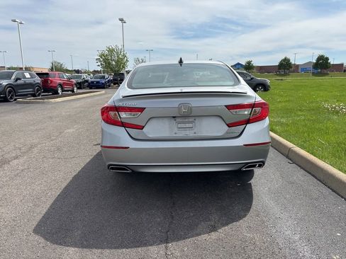 Used 2021 Honda Accord Sport image 9