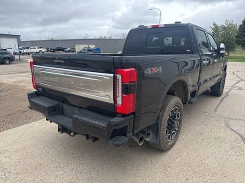 Used 2023 Ford F250 Platinum AWD/4WD image 7