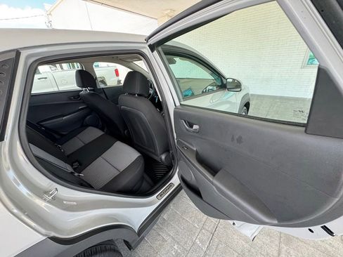 Used 2022 Hyundai Kona SE FWD image 20