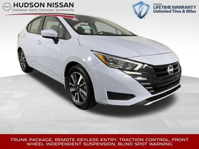 New 2025 Nissan Versa SV w/ Trunk Package