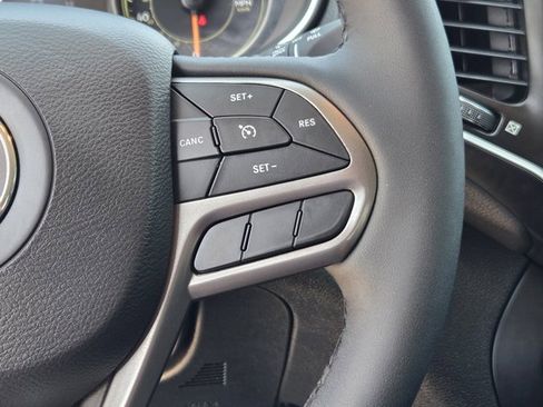 Used 2022 Jeep Cherokee Latitude Lux image 29