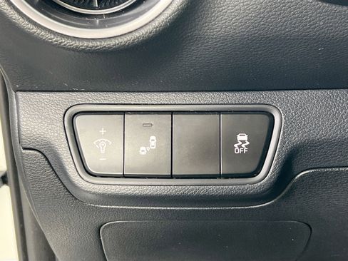 Used 2022 Kia Forte LXS w/ LXS Technology Package image 10