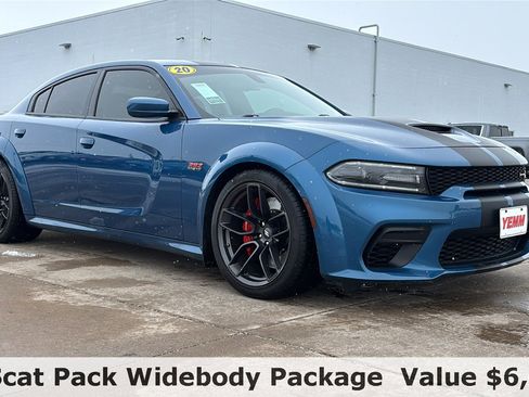 Used 2020 Dodge Charger Scat Pack image 2