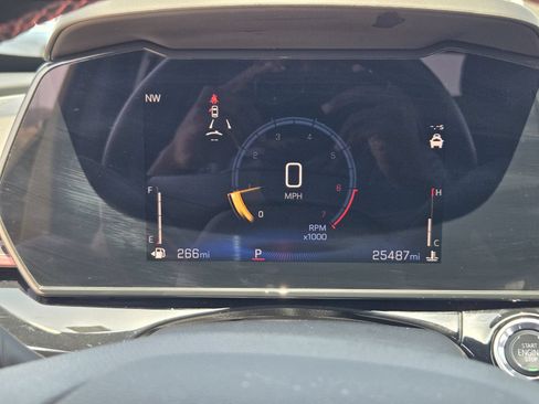 Certified 2024 Chevrolet Trax RS w/ Sunroof Package FWD image 20