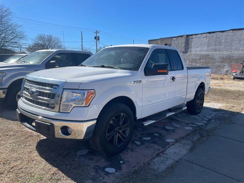 Used 2012 Ford F150 XLT w/ XLT Convenience Pkg image 2