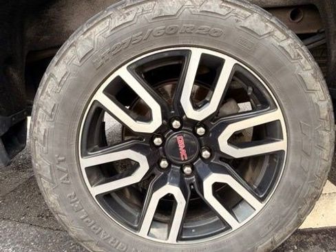 Used 2021 GMC Sierra 1500 AT4 AWD/4WD image 6