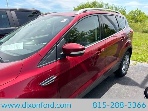Used 2014 Ford Escape Titanium w/ Equipment Group 401A AWD/4WD image 2