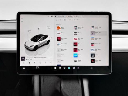 Used 2022 Tesla Model Y Long Range AWD/4WD image 10
