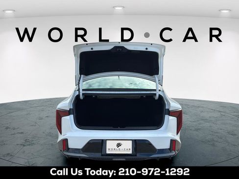 New 2026 Kia K4 GT-Line w/ GT-Line Sunroof Package FWD image 9