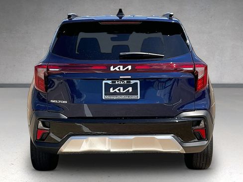 Certified 2026 Kia Seltos EX FWD image 5