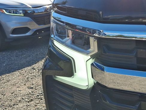 Used 2023 Chevrolet Silverado 1500 LT AWD/4WD image 35