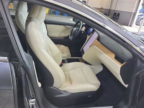 Used 2021 Tesla Model S Long Range Plus image 10