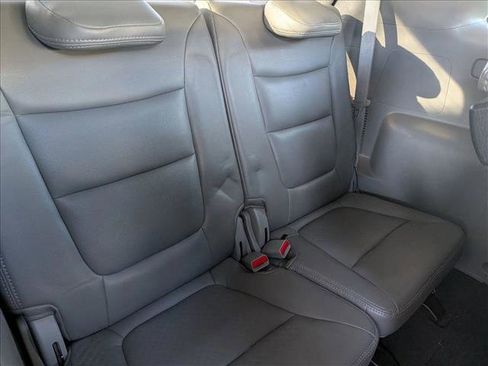 Used 2011 Kia Sorento LX image 21