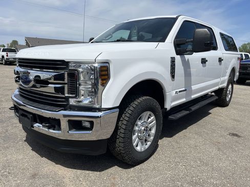 Used 2018 Ford F250 XLT w/ XLT Value Package AWD/4WD image 2