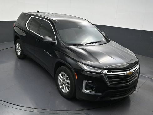 Used 2023 Chevrolet Traverse LS FWD image 22