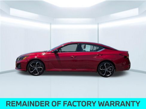 Certified 2023 Nissan Altima 2.5 SR FWD image 2