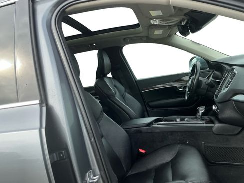 Used 2019 Volvo XC90 T6 Momentum w/ Advanced Package AWD/4WD image 15