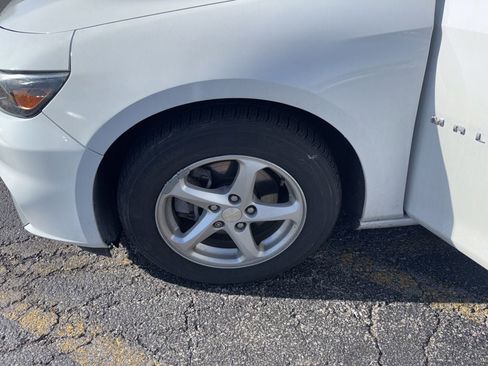 Used 2016 Chevrolet Malibu LS FWD image 16