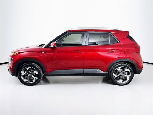 New 2025 Hyundai Venue Limited image 3