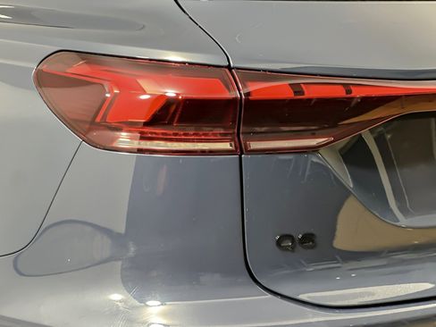 Used 2025 Audi Q6 e-tron Premium w/ Convenience Package image 26