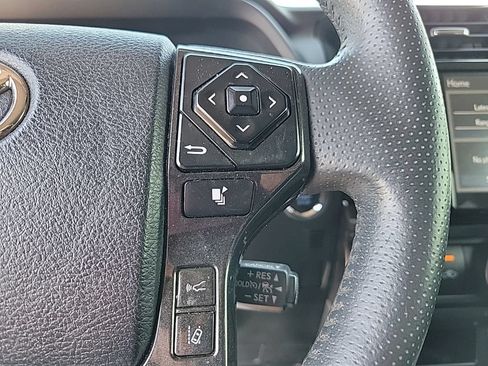 Used 2022 Toyota 4Runner TRD Off-Road AWD/4WD image 23