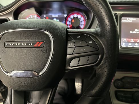 Used 2023 Dodge Challenger SXT w/ Plus Package image 20
