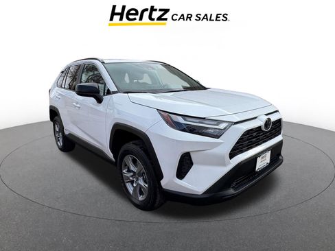 Used 2025 Toyota RAV4 LE image 1