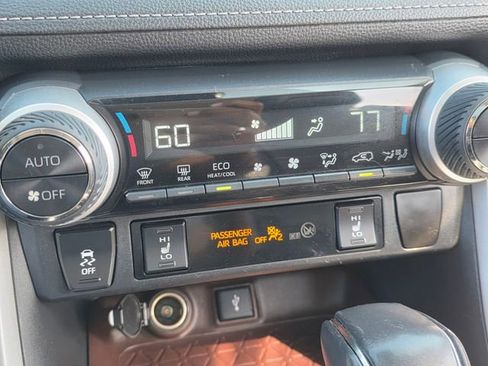 Used 2020 Toyota RAV4 Limited w/ All Weather Liner Package AWD/4WD image 20