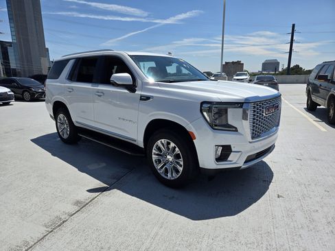Used 2024 GMC Yukon Denali RWD image 7