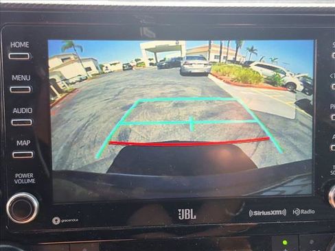 Used 2021 Toyota Highlander XSE FWD image 13