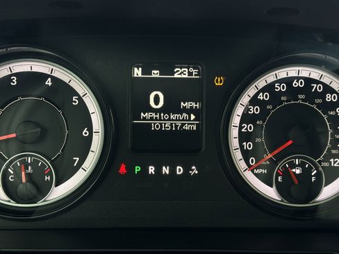 Used 2018 RAM 1500 Express w/ Black Ram 1500 Express Group image 12