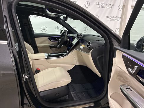 New 2026 Mercedes-Benz GLC 300 4MATIC image 11