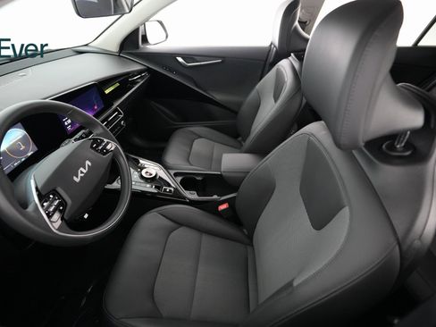 Used 2024 Kia Niro Wind image 7
