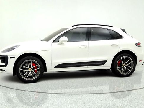 Used 2023 Porsche Macan S w/ Premium Package Plus AWD/4WD image 8