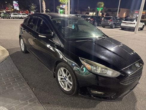 Used 2015 Ford Focus SE image 10