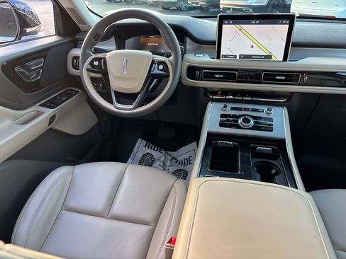 Certified 2024 Lincoln Aviator AWD w/ Premium Package image 30