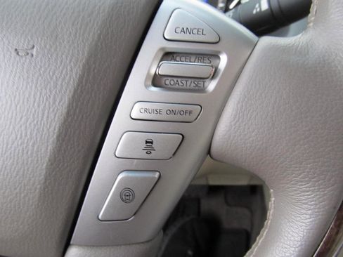 Used 2017 INFINITI QX80 2WD w/ Driver Assistance Package image 51