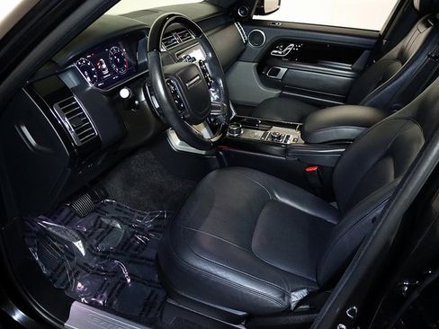 Used 2019 Land Rover Range Rover HSE image 12