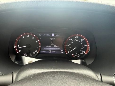 Used 2022 Nissan Frontier PRO-4X w/ Technology Package AWD/4WD image 22
