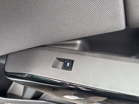 New 2026 BMW X3 xDrive30 w/ Premium Package image 15