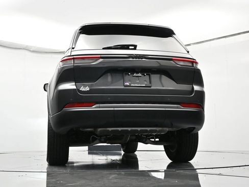 New 2026 Jeep Grand Cherokee Altitude image 40