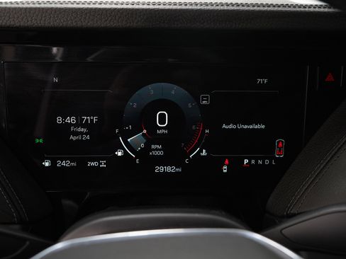 Used 2025 GMC Yukon Denali AWD/4WD image 34