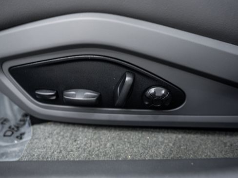 New 2026 Porsche Taycan AWD/4WD image 17