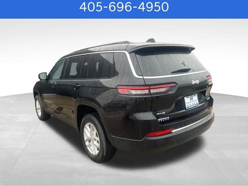 Used 2025 Jeep Grand Cherokee L Laredo image 8