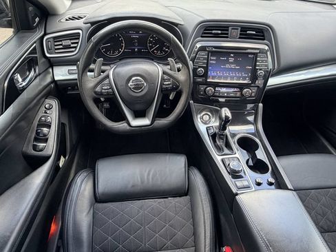 Used 2017 Nissan Maxima SR FWD image 13